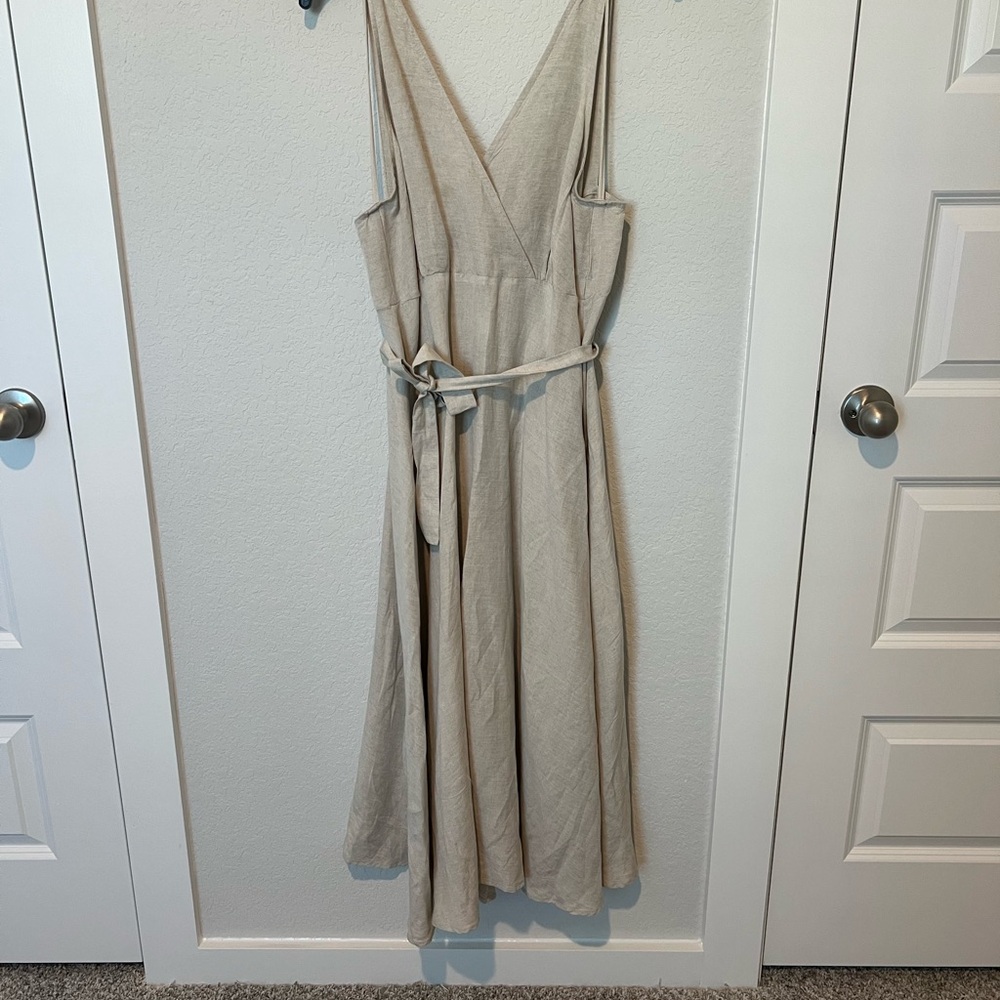 Chic Beige Linen V-Neck Midi Dress